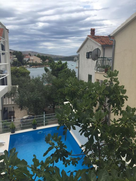 Villa Hedonica Жаборич Екстериор снимка